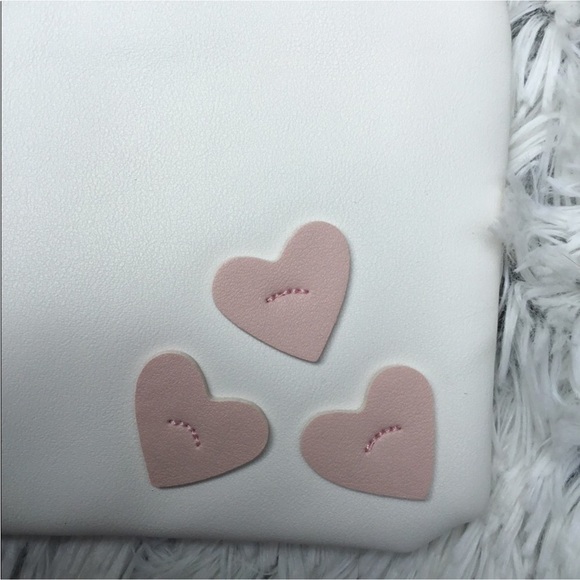 LC Lauren Conrad heart embellished cosmetic bag cream with pink hearts - Picture 8 of 9